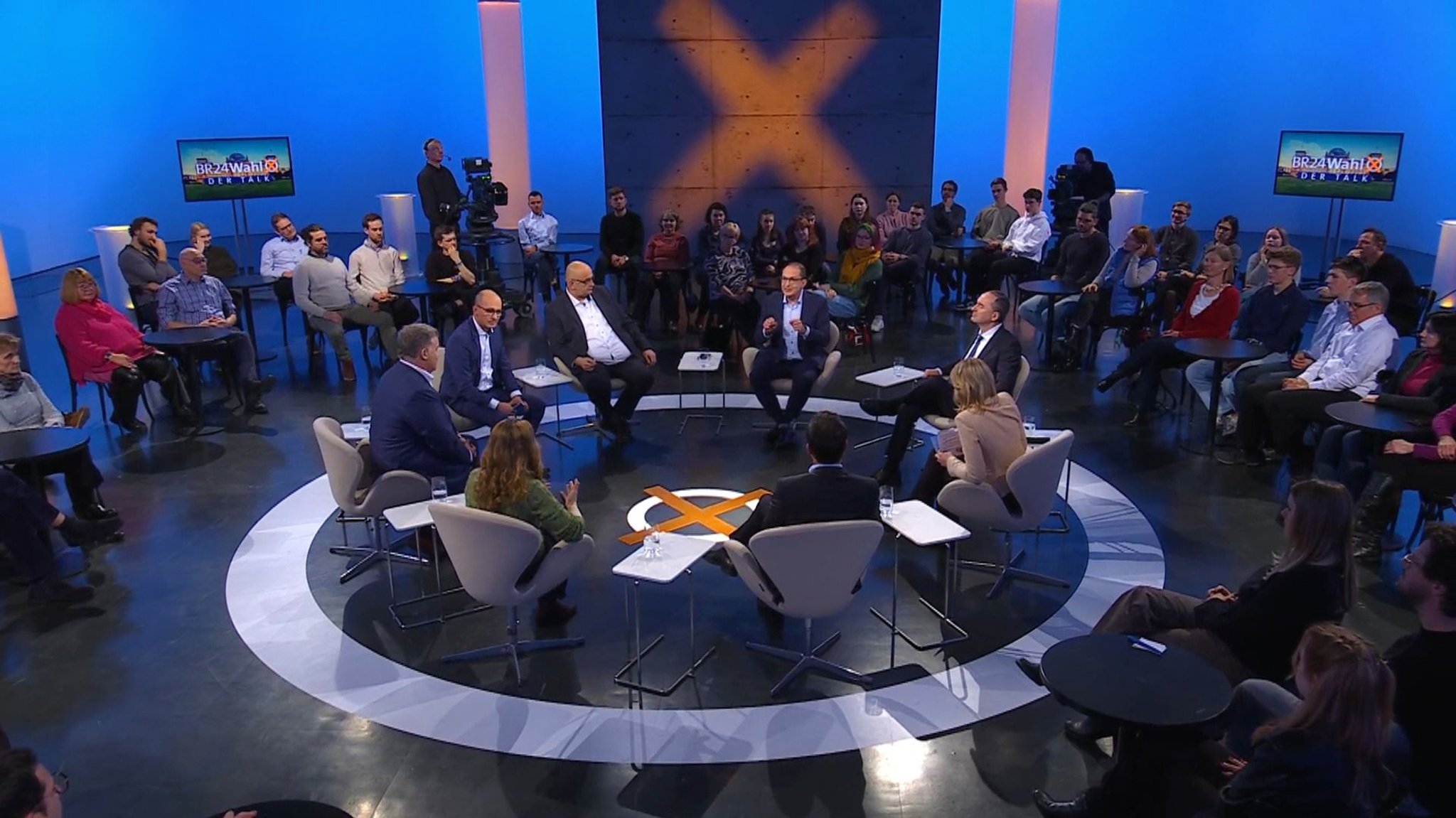 Politiker von Freie Wähler, FDP, CSU, Gründe, SPD und AfD diskutierten im BR24 Wahl-Talk. | Bild: BR Politiker von Freie Wähler, FDP, CSU, Gründe, SPD und AfD diskutierten im BR24 Wahl-Talk.